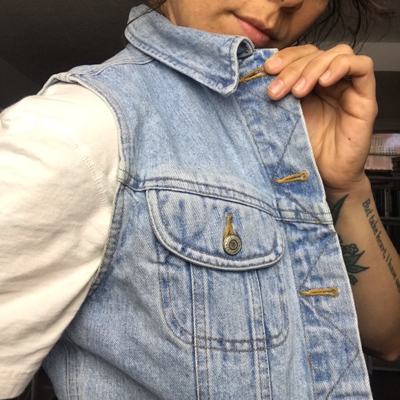 Vintage GAP Denim Vest - B6 - Picture 6 of 6